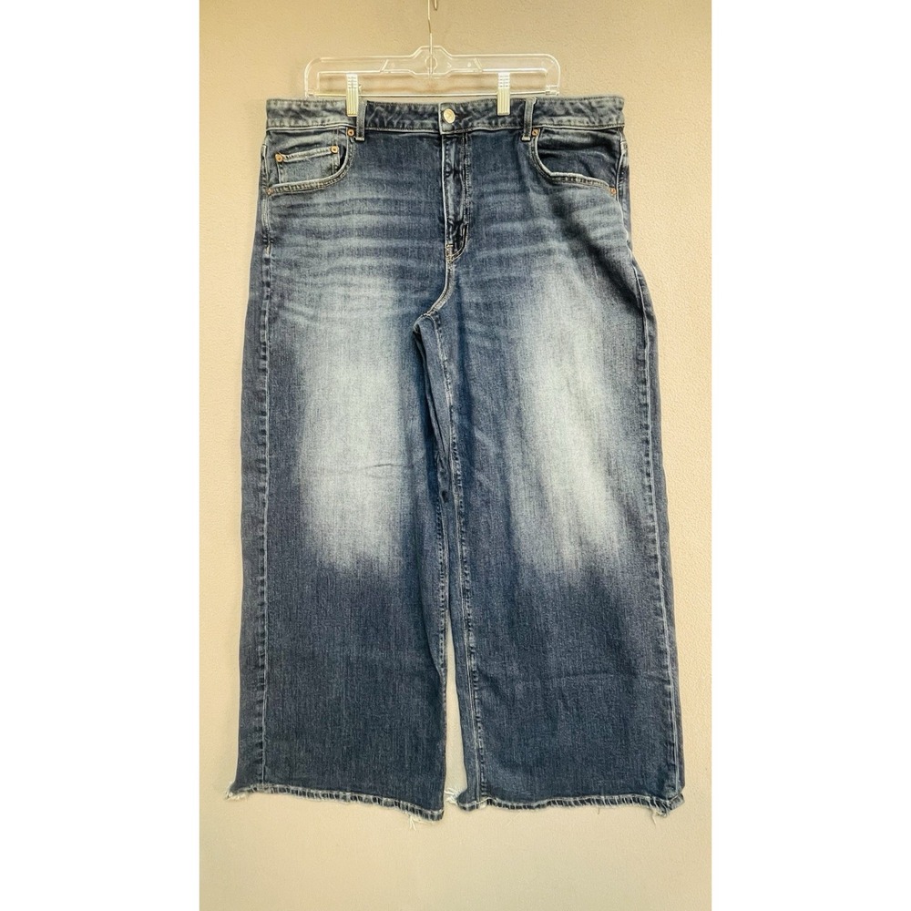 American Eagle Jeans Womens 18 (38x28) Low Rise Baggy Wide Leg Distressed Cuffed